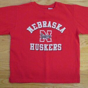VINTAGE NEBRASKA HUSKERS BOYS SIZE L (14 / 16) SWEAT SHIRT RED FOOTBALL CREW
